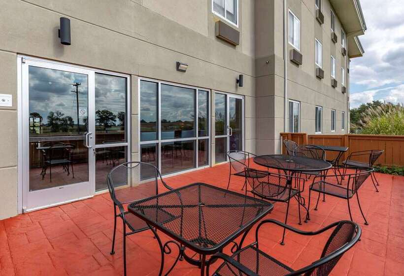 בית מלון כפרי Comfort Inn & Suites Greenville I 70