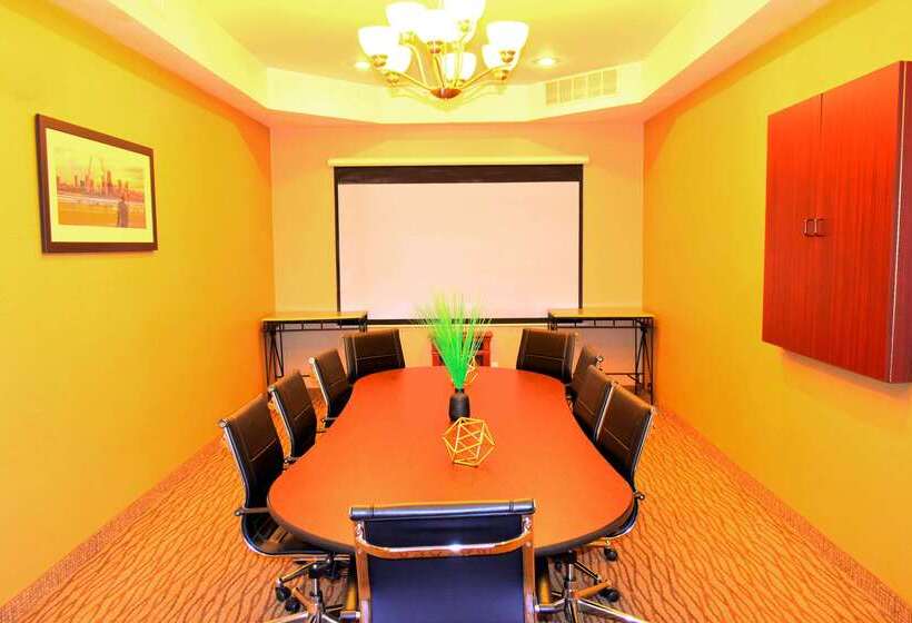 בית מלון כפרי Comfort Inn & Suites Greenville I 70