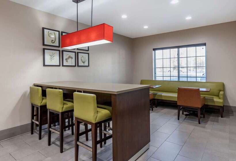 فندق Comfort Inn & Suites High Point  Archdale