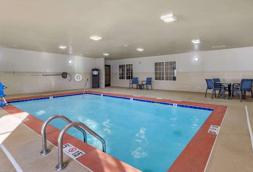 فندق Comfort Inn & Suites High Point  Archdale