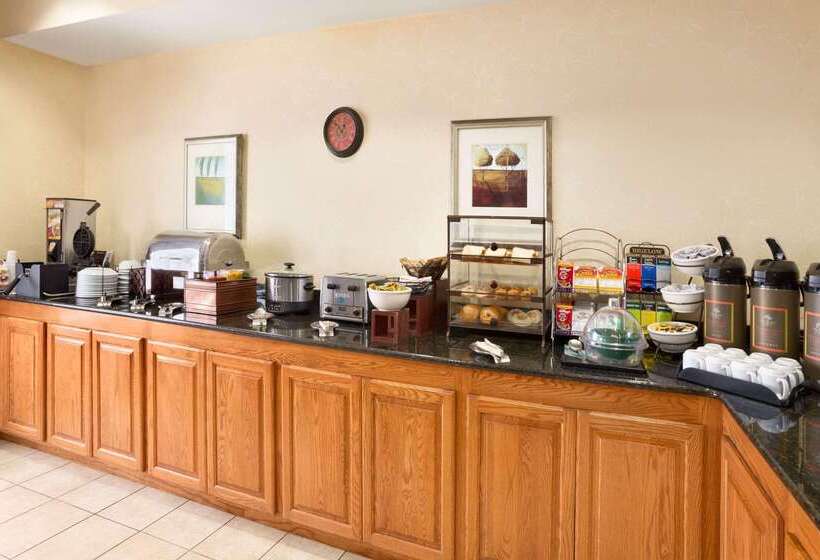 هتل Country Inn & Suites By Radisson, Albany, Ga