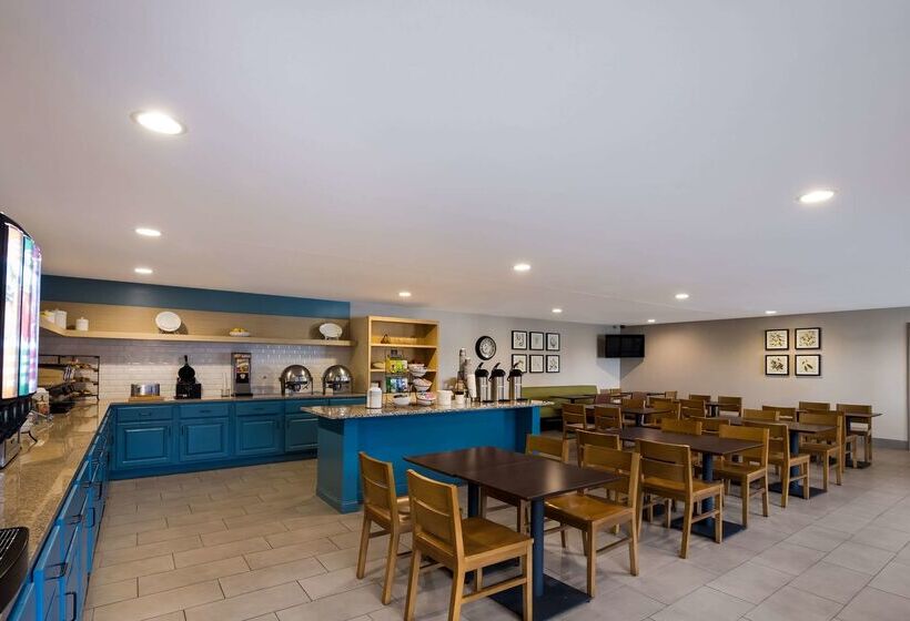 فندق Country Inn & Suites By Radisson, Marion, Il