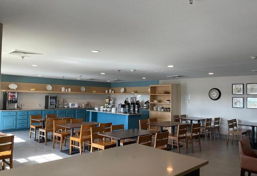 בית מלון כפרי Country Inn & Suites By Radisson, Marion, Il