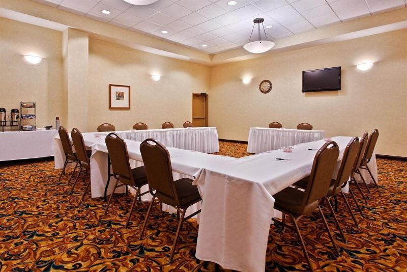 ホテル Country Inn & Suites By Radisson, Wilson, Nc