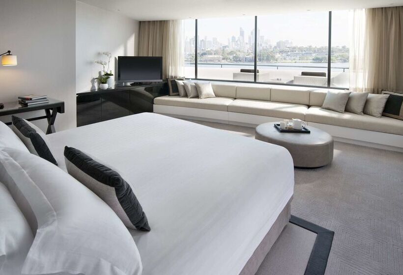 هتل Crown Metropol Perth