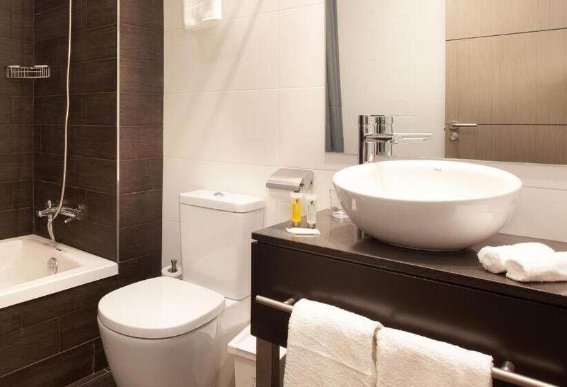 Отель Dalia Ramblas