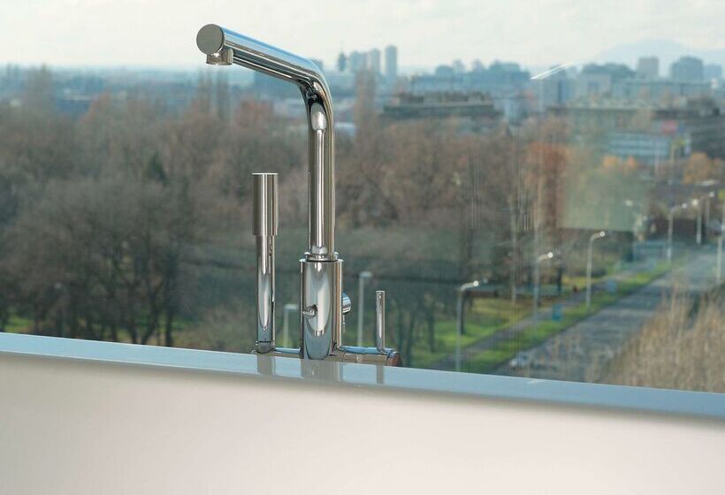 فندق Doubletree By Hilton Zagreb