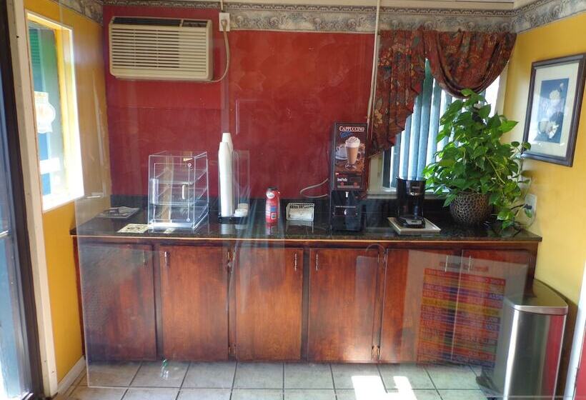 فندق Economy Inn Express Warren