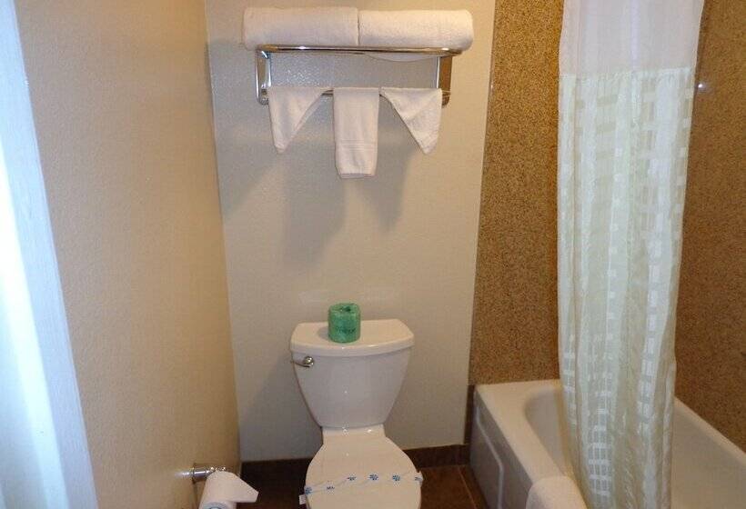 فندق Economy Inn Express Warren