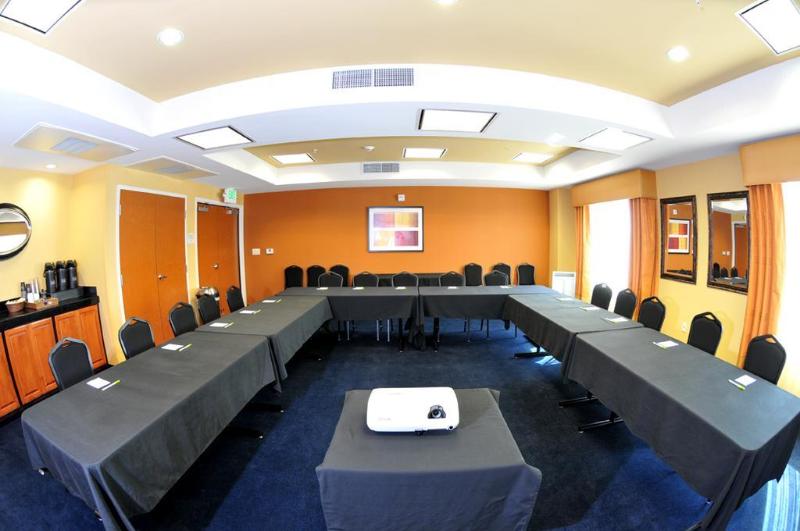 酒店 Fairfield Inn & Suites Fresno Clovis