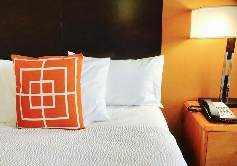 هتل Fairfield Inn & Suites Fresno Clovis