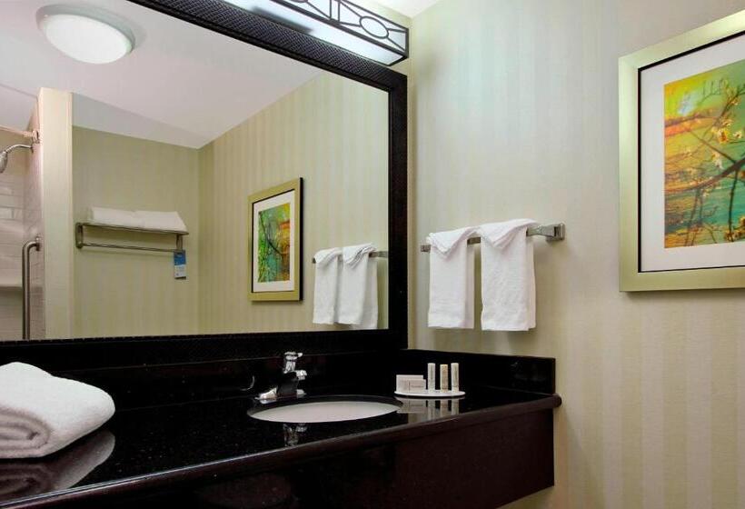 هتل Fairfield Inn & Suites Fresno Clovis