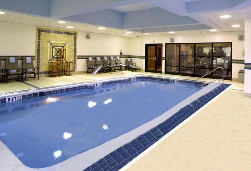 호텔 Fairfield Inn & Suites Pittsburgh Neville Island