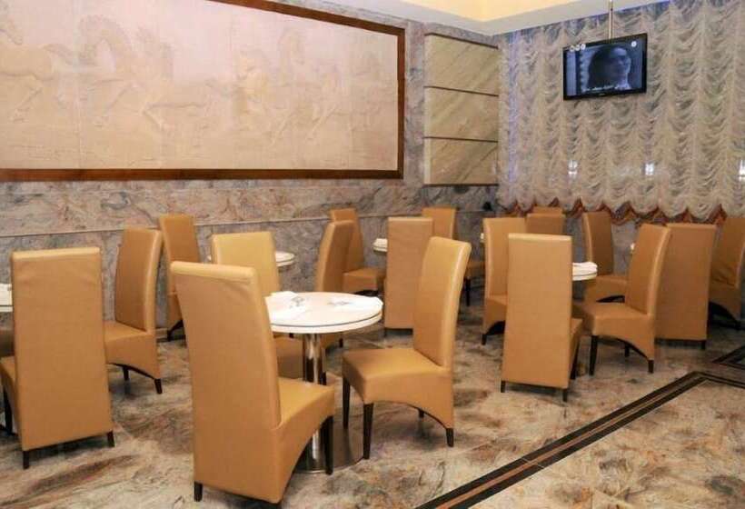 Отель Fortune Royal