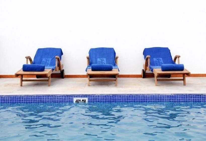 Отель Fortune Royal