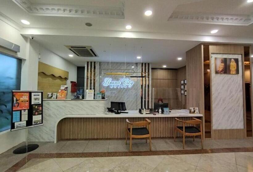 هتل Grand City