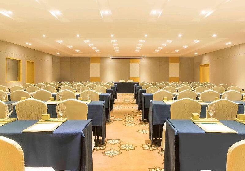 Grand Mercure Hotel Hualing