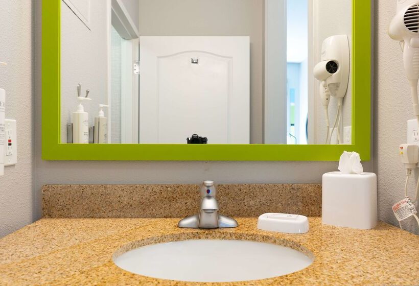 فندق Hampton Inn Elkhorn Lake Geneva Area