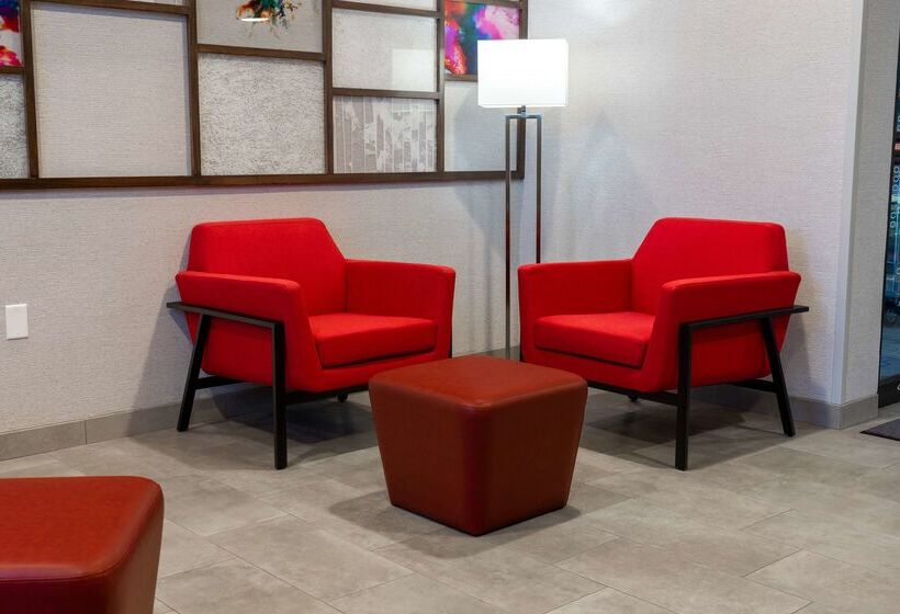 فندق Hampton Inn Elkhorn Lake Geneva Area