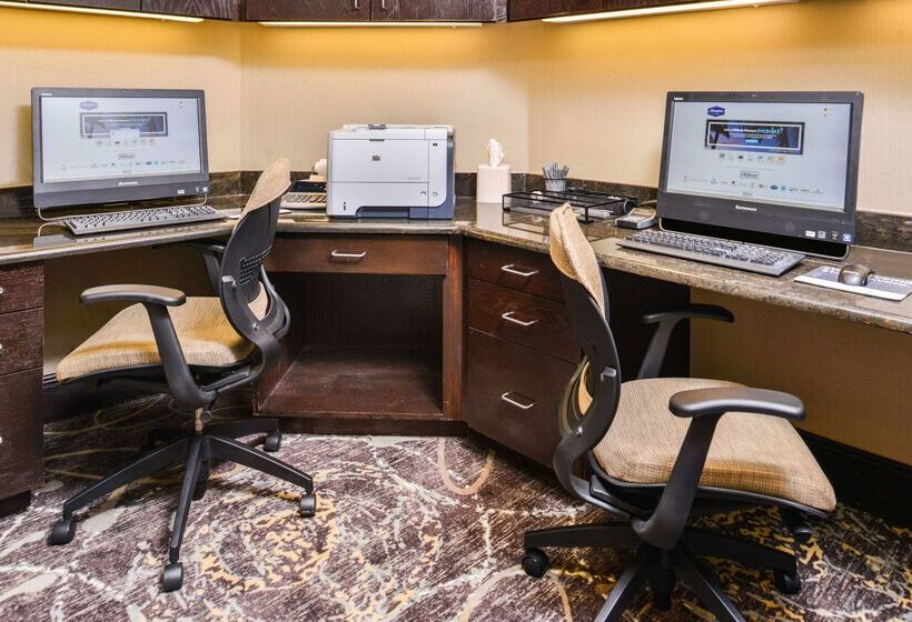 فندق Hampton Inn Gonzales