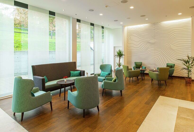 בית מלון כפרי Hilton Garden Inn Davos