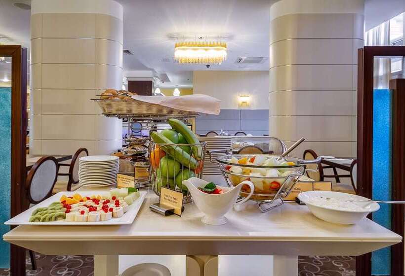 בית מלון כפרי Hilton Garden Inn Krasnodar