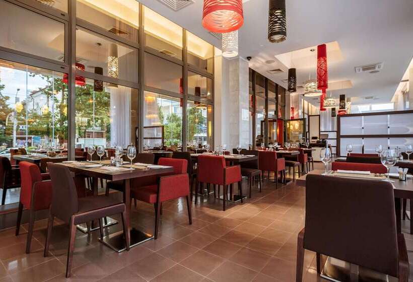 בית מלון כפרי Hilton Garden Inn Krasnodar