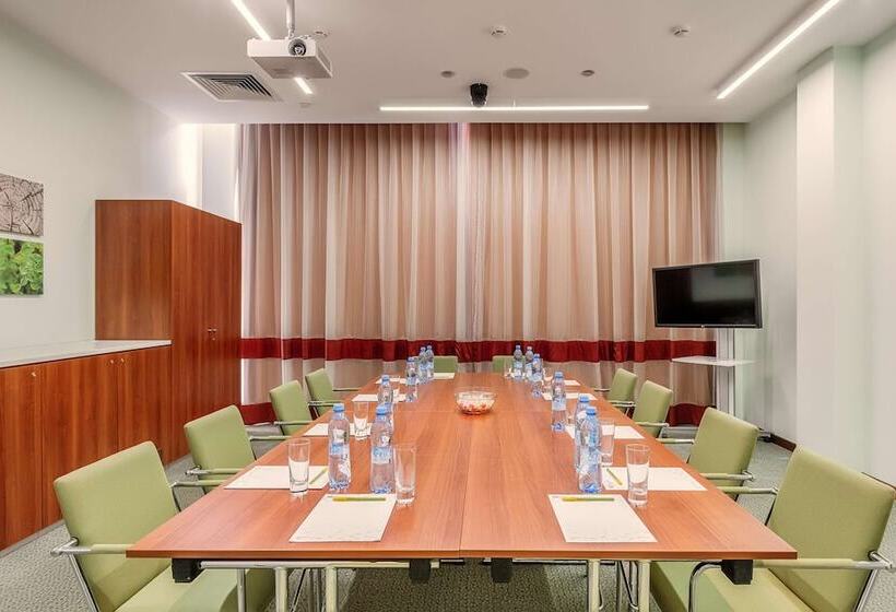 בית מלון כפרי Hilton Garden Inn Krasnodar