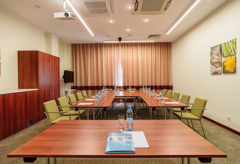 בית מלון כפרי Hilton Garden Inn Krasnodar