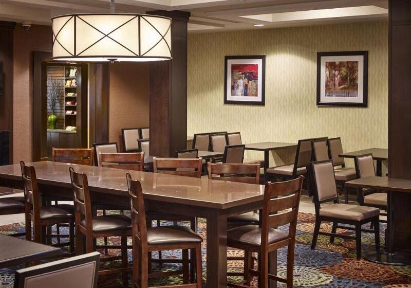 Hotel Holiday Inn Express And Suites Timmins, An Ihg