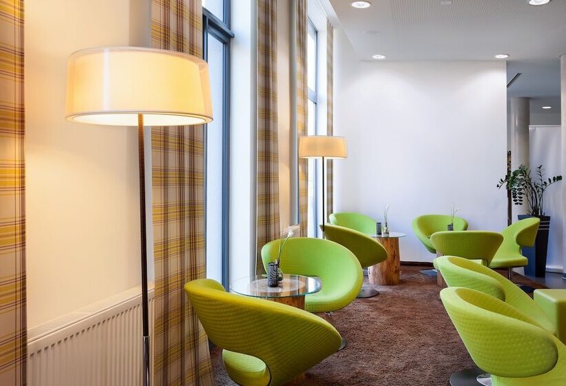 هتل Holiday Inn Express Augsburg, An Ihg