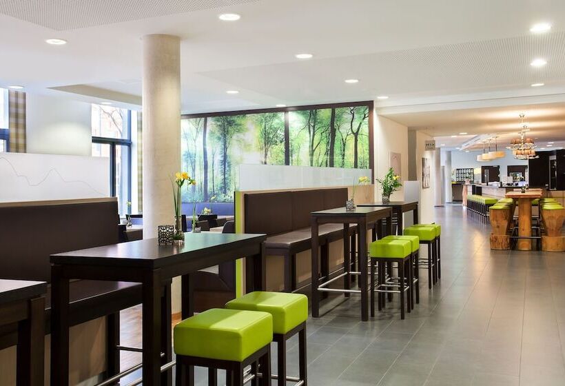 هتل Holiday Inn Express Augsburg, An Ihg