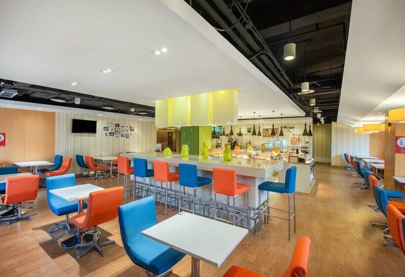 Отель Holiday Inn Express Changzhou Centre, An Ihg