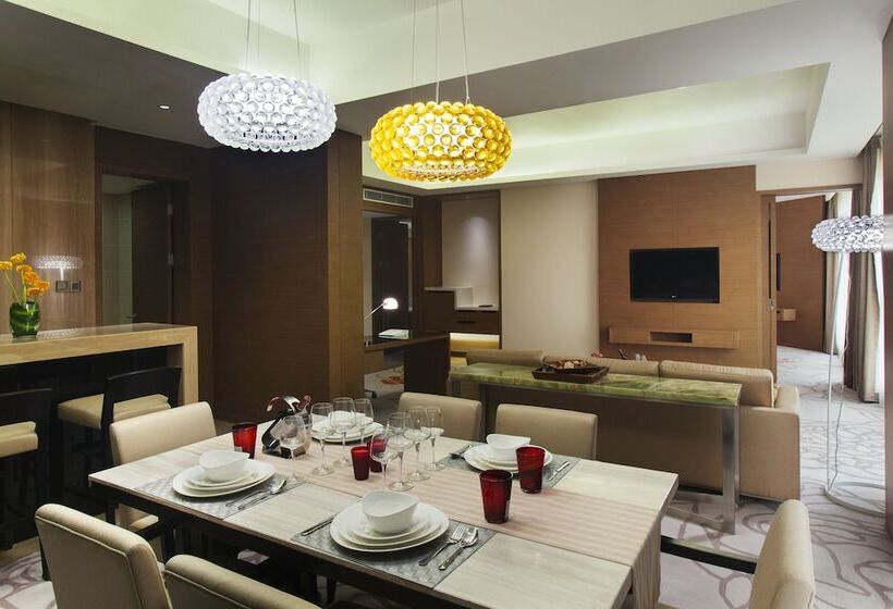 בית מלון כפרי Holiday Inn Nanyang By Ihg