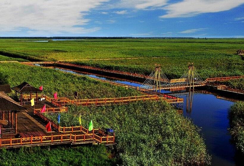 Отель Holiday Inn Panjin Aqua City, An Ihg