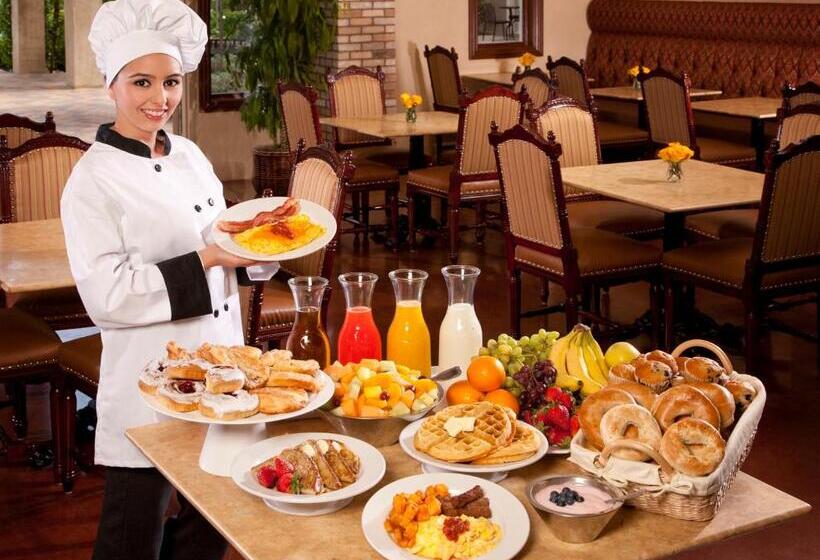 Отель Holiday Inn & Suites   Barstow, An Ihg