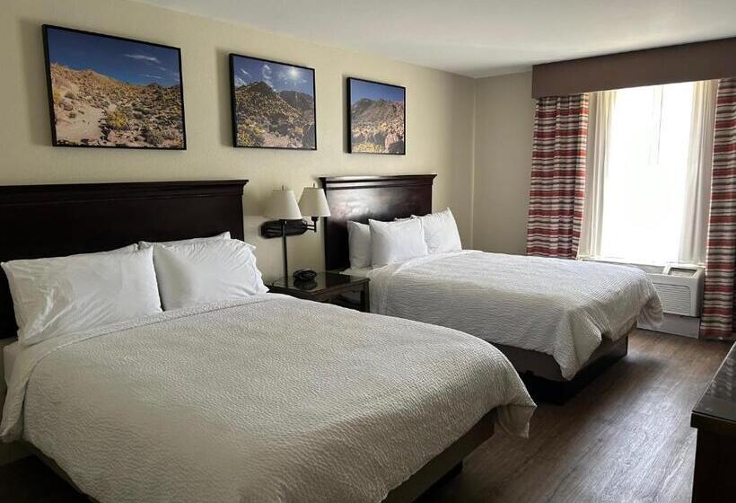 Отель Holiday Inn & Suites   Barstow, An Ihg