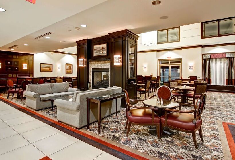 فندق Homewood Suites By Hilton Toronto Airport Corporate Centre