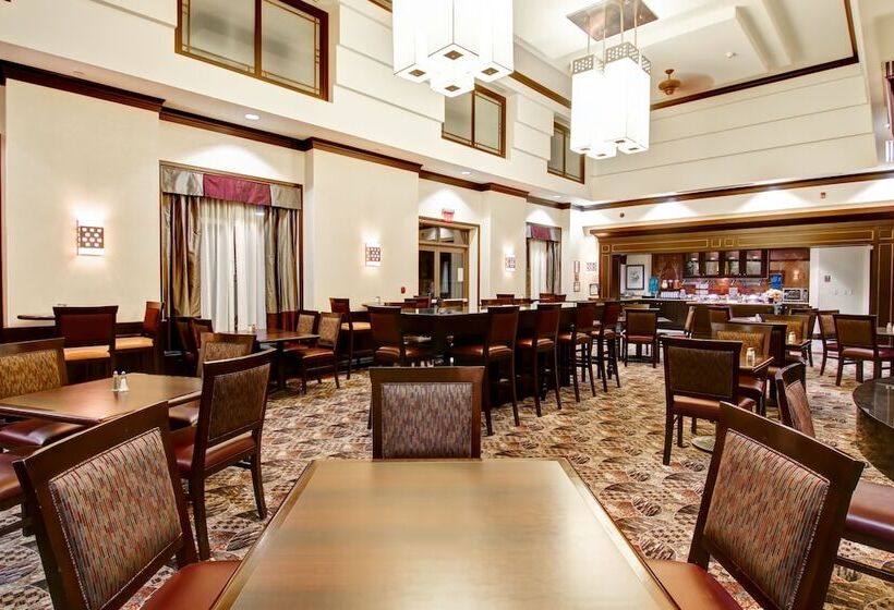 فندق Homewood Suites By Hilton Toronto Airport Corporate Centre