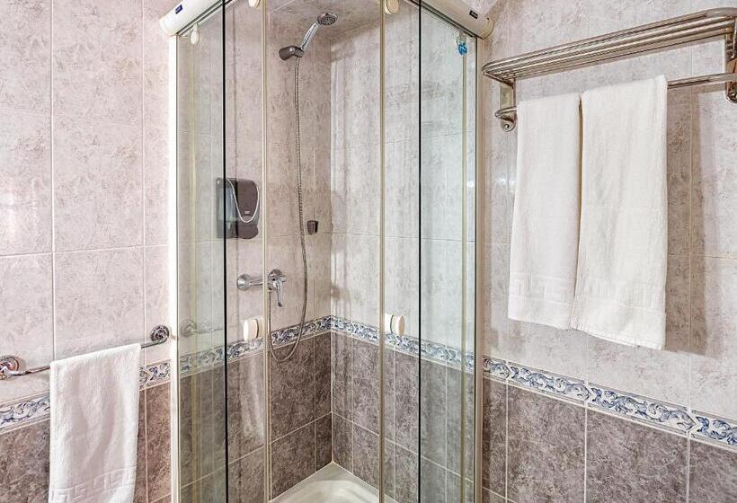 هتل Hostal Real Aranjuez