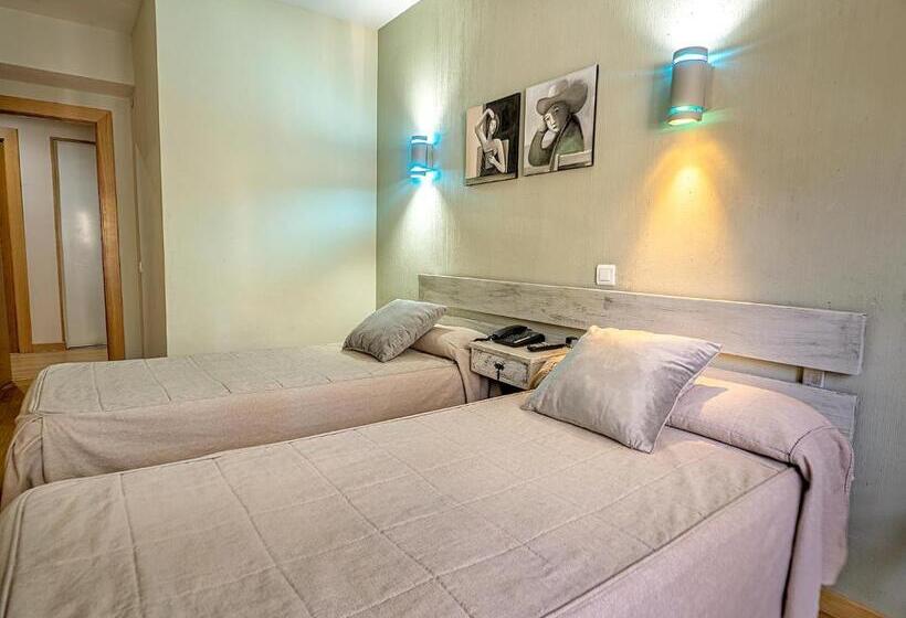 هتل Hostal Real Aranjuez