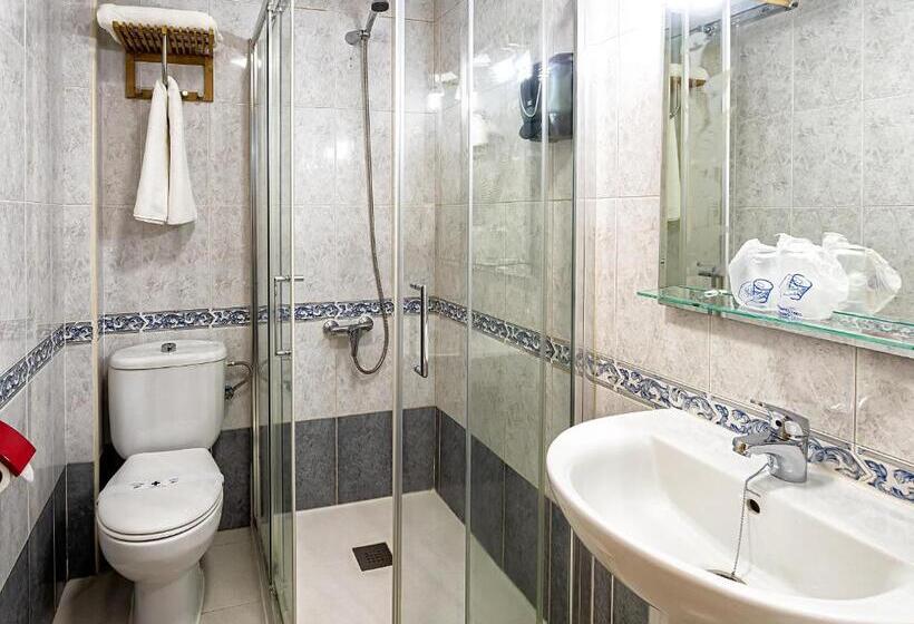 هتل Hostal Real Aranjuez