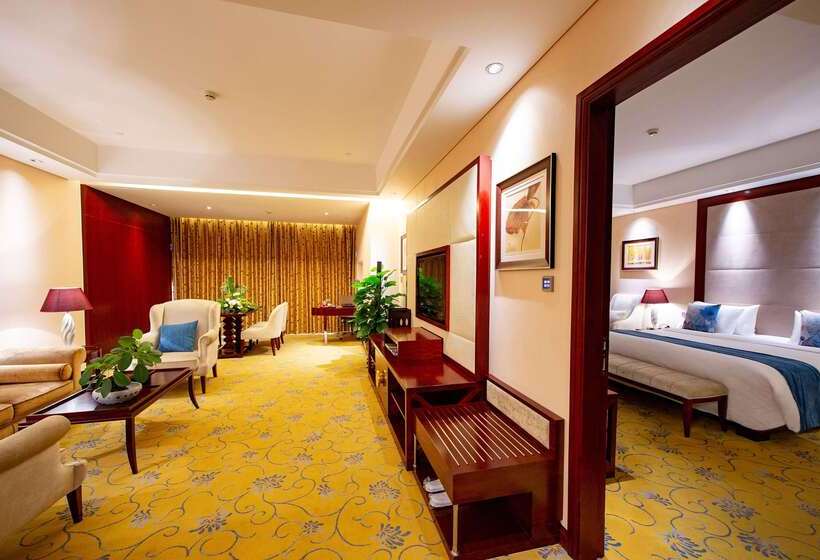 هتل Howard Johnson Tropical Garden Plaza Kunming