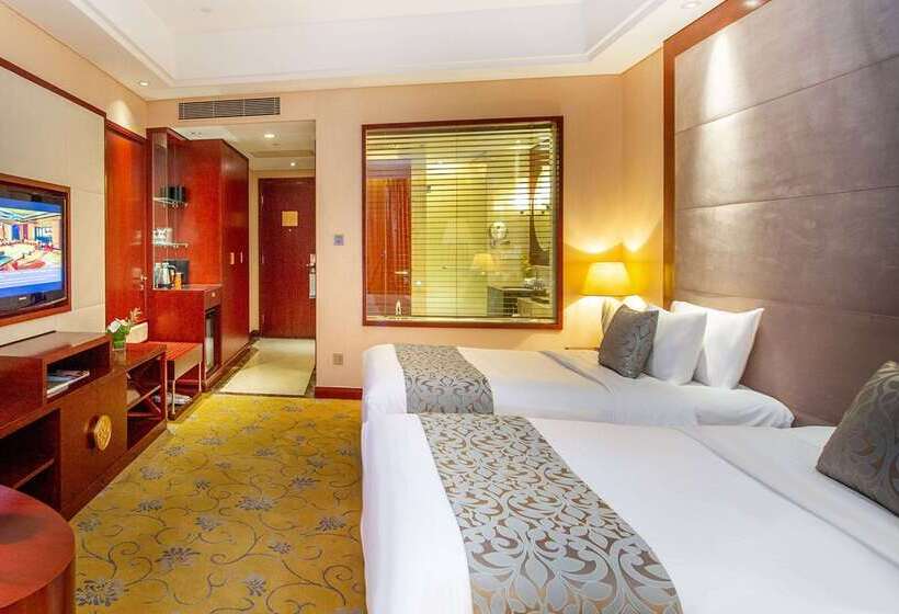 هتل Howard Johnson Tropical Garden Plaza Kunming