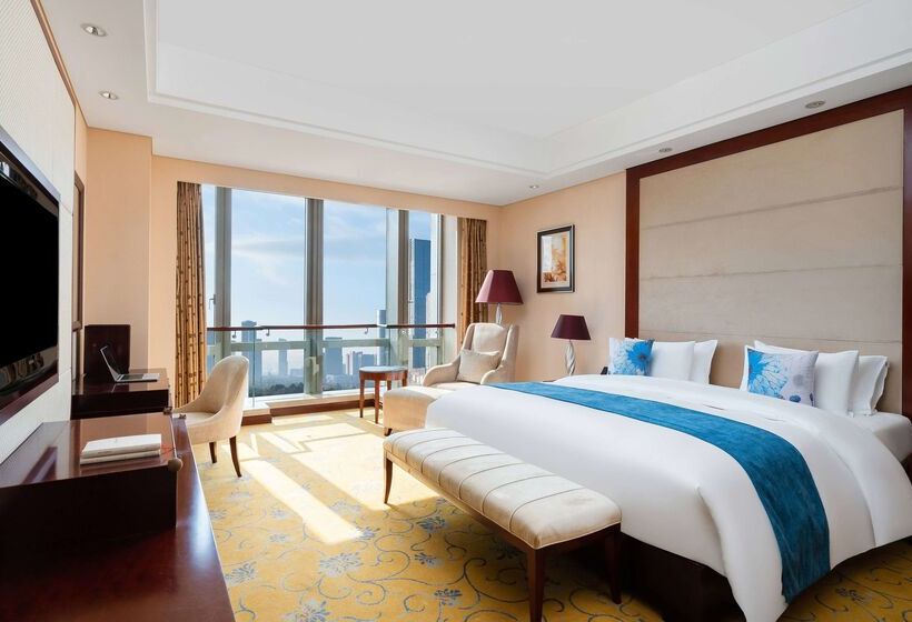 هتل Howard Johnson Tropical Garden Plaza Kunming