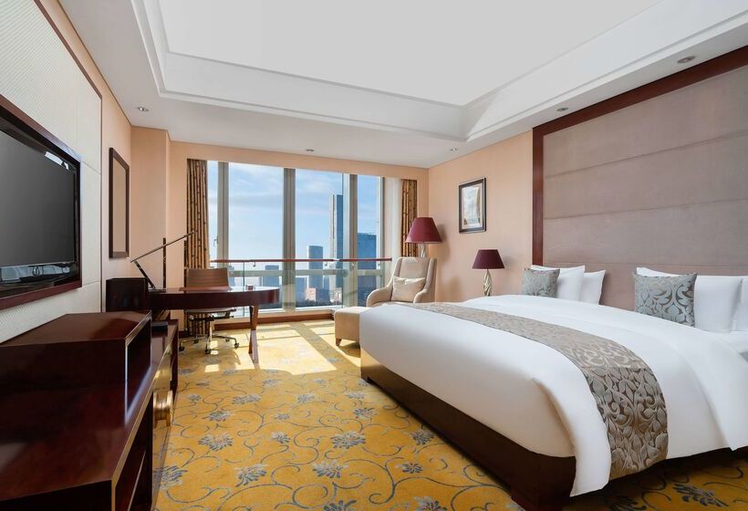 هتل Howard Johnson Tropical Garden Plaza Kunming