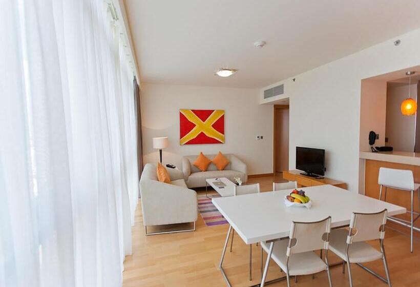 Отель Ibis Abu Dhabi Gate