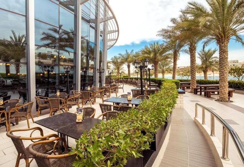 Отель Ibis Abu Dhabi Gate