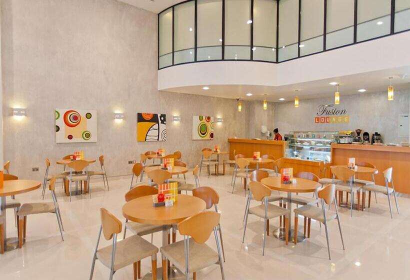 Отель Ibis Abu Dhabi Gate