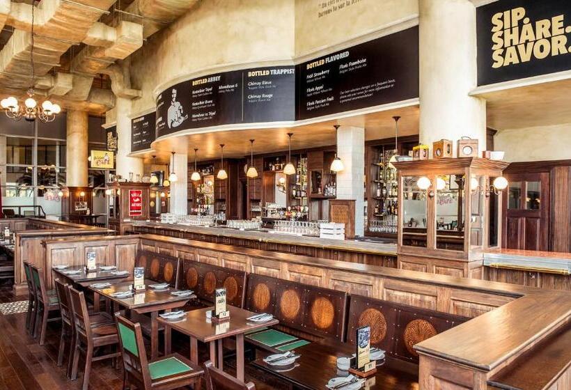 Отель Ibis Abu Dhabi Gate